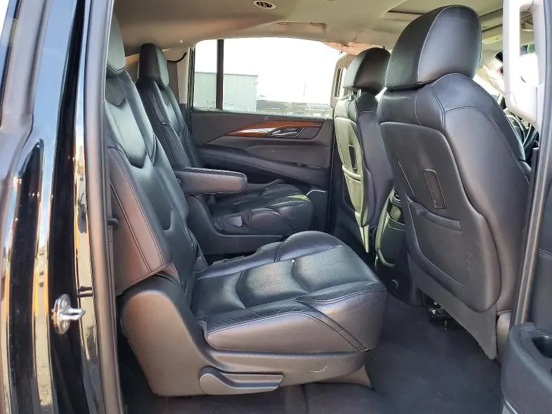 2019 CADILLAC ESCALADE ESV LUXURY  