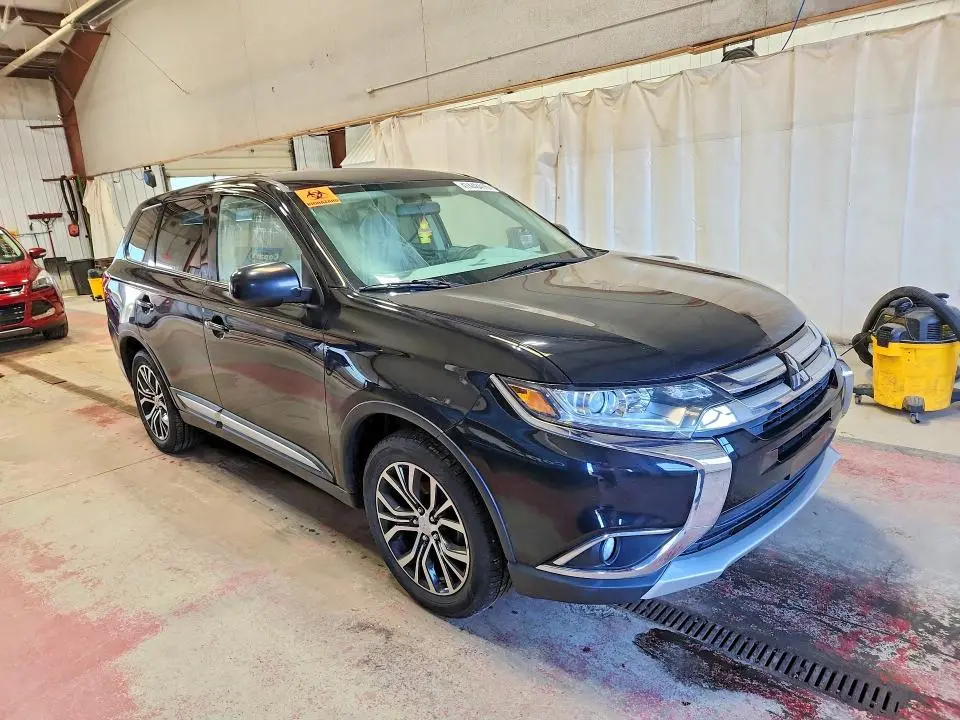 2017 MITSUBISHI OUTLANDER ES  