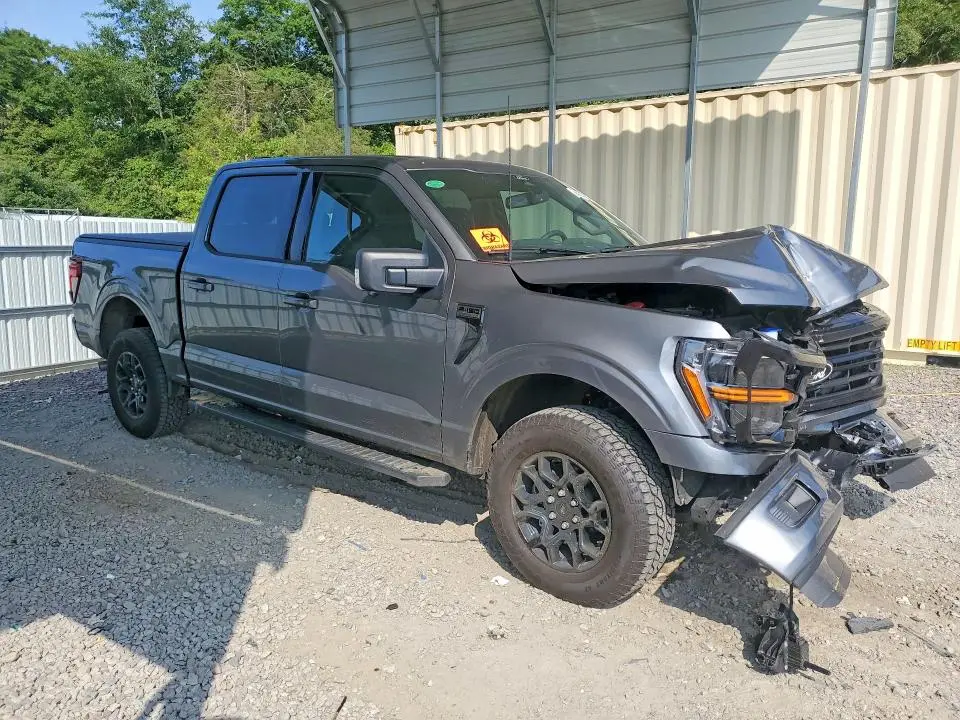 2025 FORD F150 XLT  
