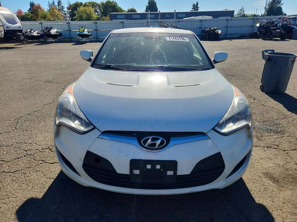 2013 HYUNDAI VELOSTER BASE  