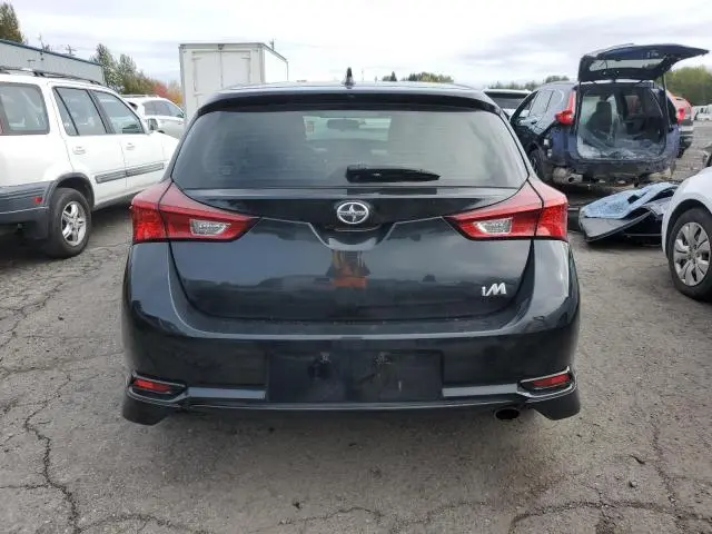 2016 TOYOTA SCION IM   