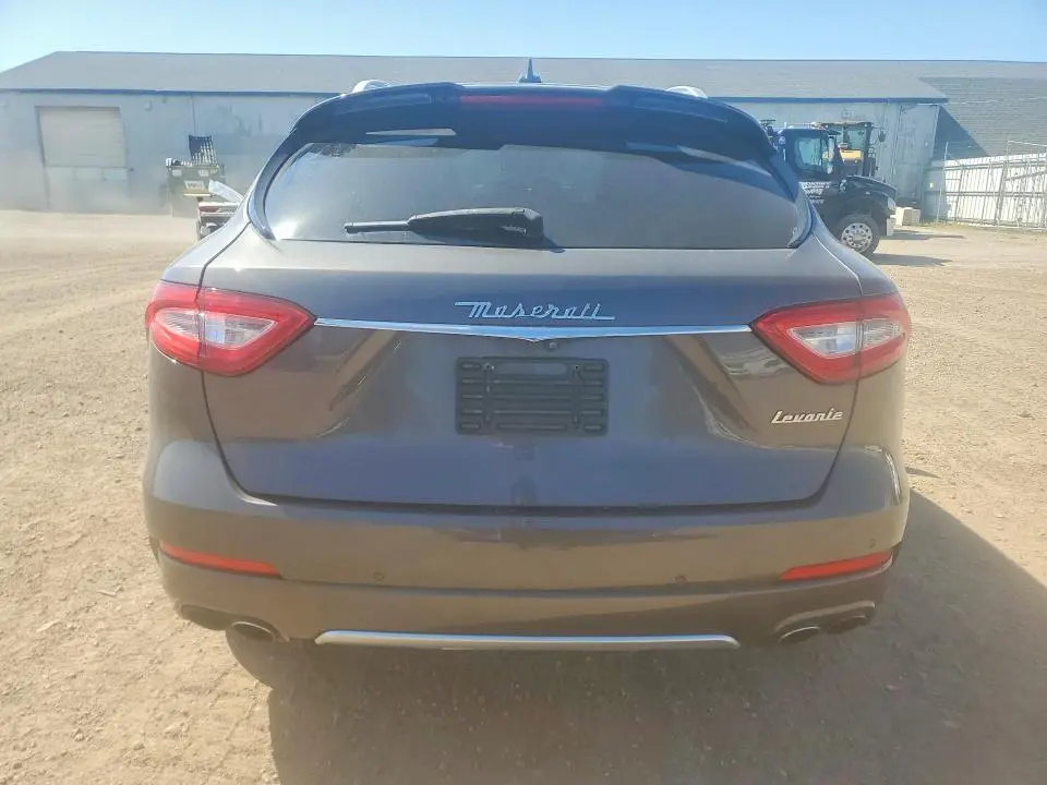 2017 MASERATI LEVANTE SPORT  