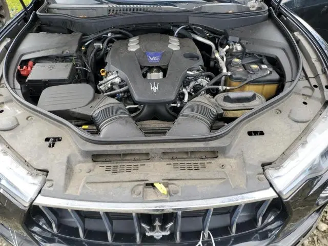 2020 MASERATI LEVANTE S  