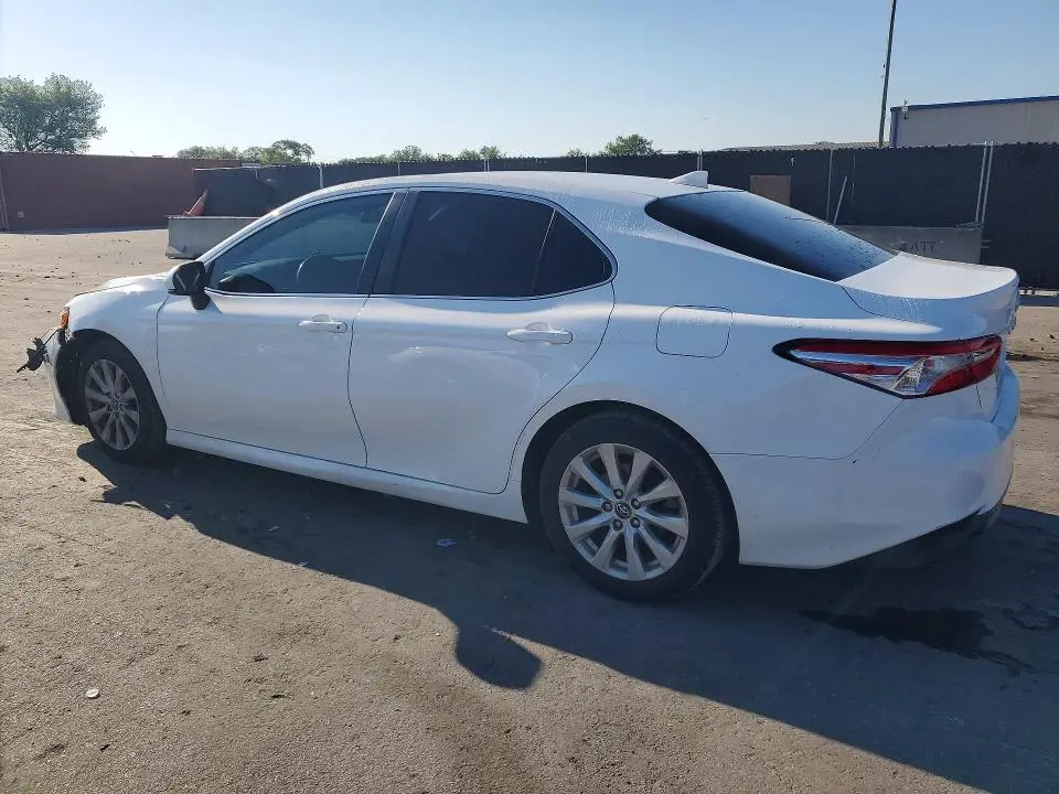 2019 TOYOTA CAMRY LE  