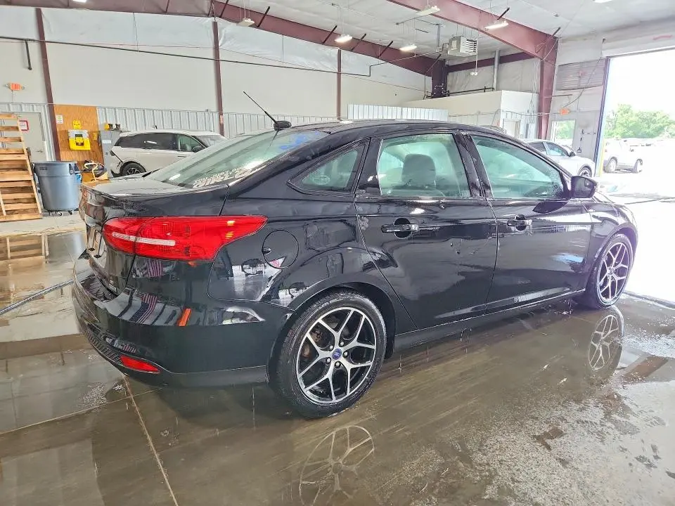 2018 FORD FOCUS SE  