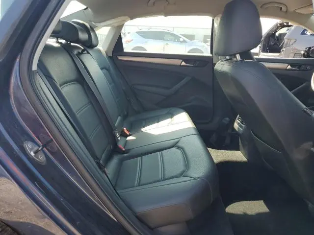 2014 VOLKSWAGEN PASSAT SE  