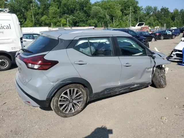 2021 NISSAN KICKS SV  