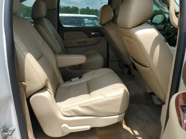 2013 CHEVROLET SUBURBAN K1500 LTZ  