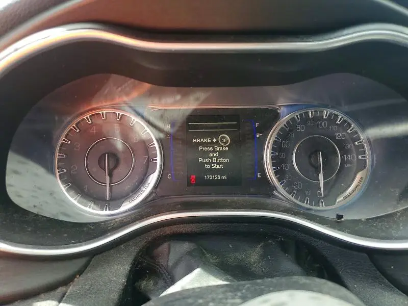 2016 CHRYSLER 200 LIMITED  