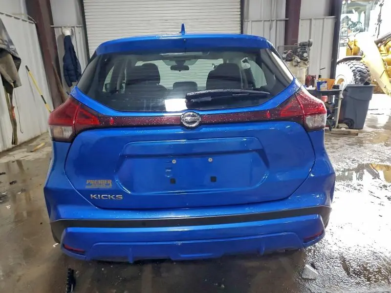2021 NISSAN KICKS S  