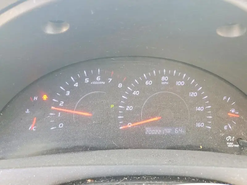 2010 TOYOTA CAMRY LE V6  