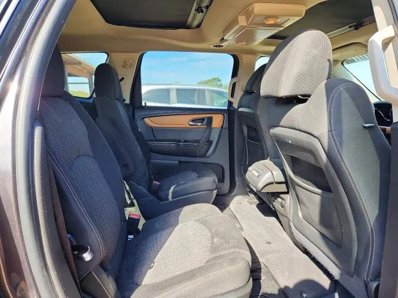 2013 CHEVROLET TRAVERSE LT  