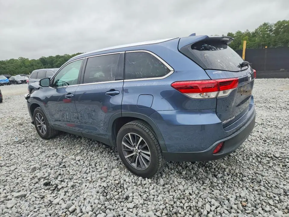 2019 TOYOTA HIGHLANDER XLE  