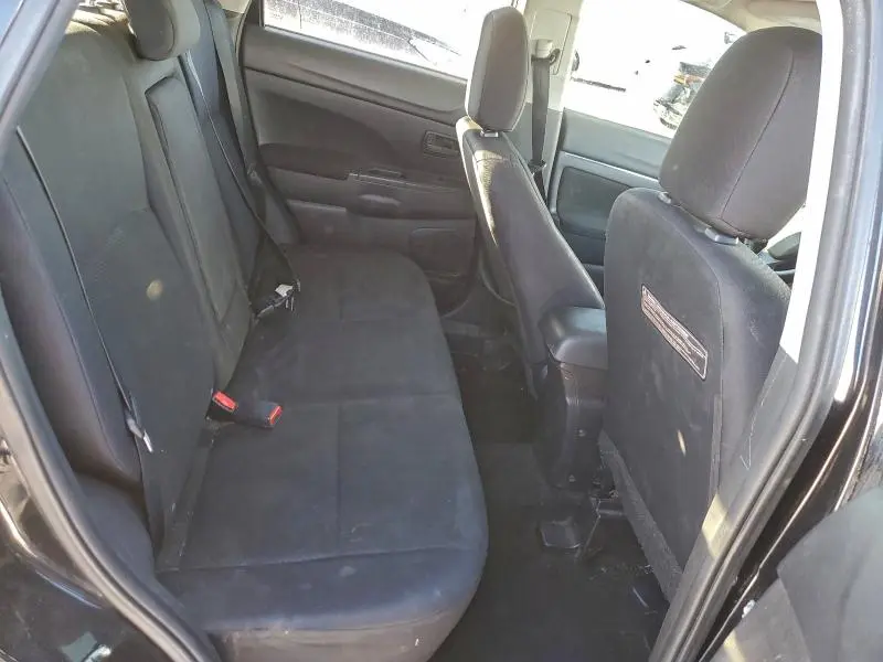 2014 MITSUBISHI OUTLANDER SPORT ES  