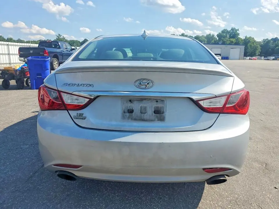 2012 HYUNDAI SONATA SE  