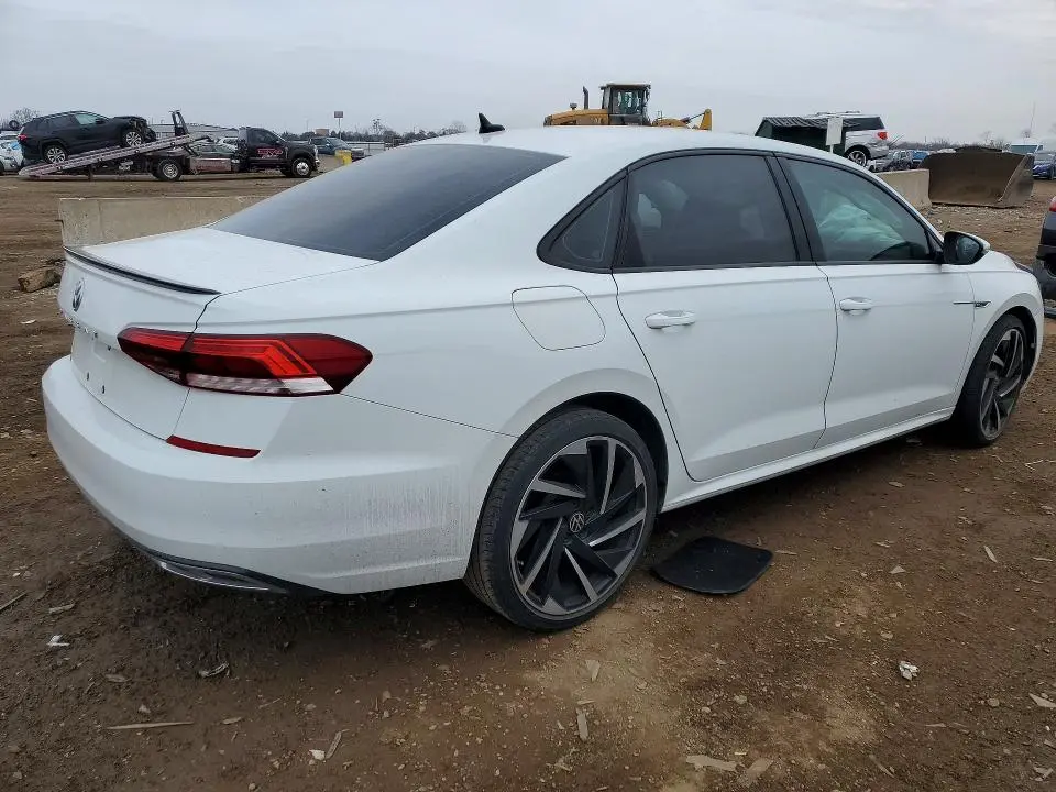 2020 VOLKSWAGEN PASSAT R-LINE  