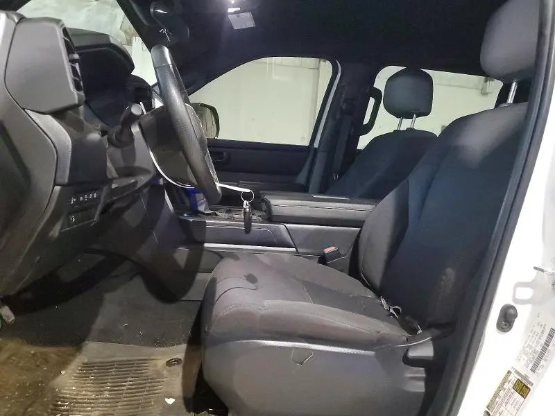 2026 TOYOTA TUNDRA SR  