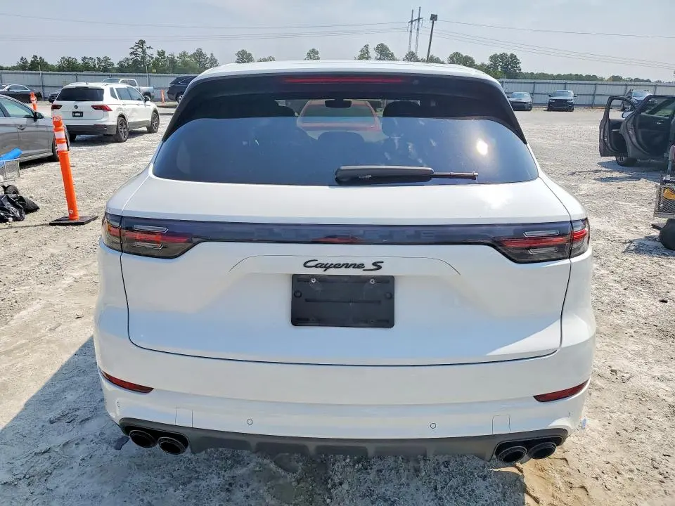2021 PORSCHE CAYENNE S  