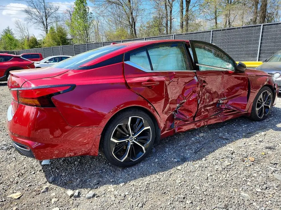 2023 NISSAN ALTIMA 2.5 SR  