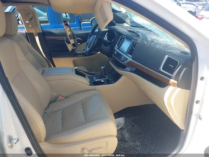 2017 TOYOTA HIGHLANDER LIMITED