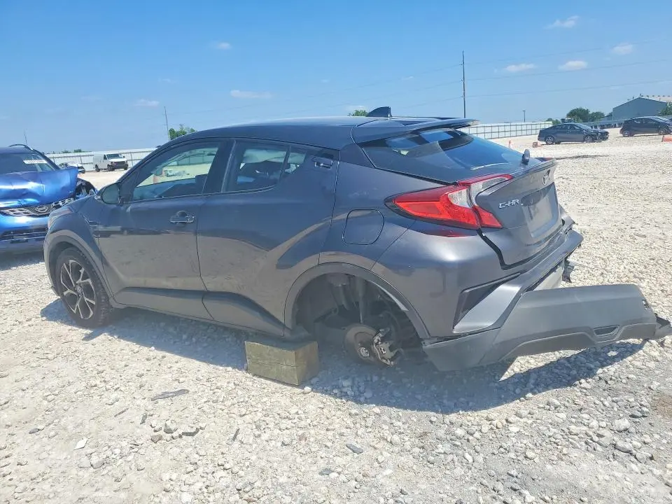 2021 TOYOTA C-HR XLE  