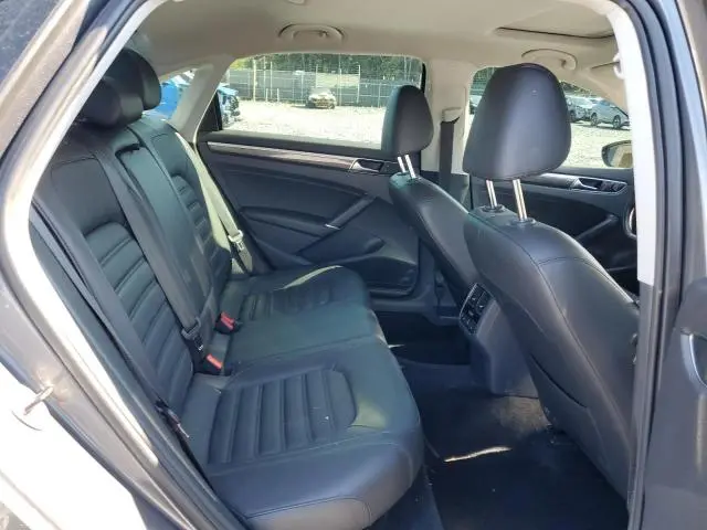 2017 VOLKSWAGEN PASSAT SEL PREMIUM  
