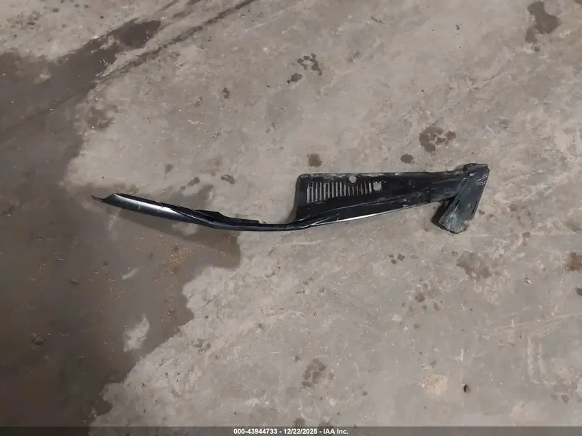 2011 TOYOTA SIENNA LE V6