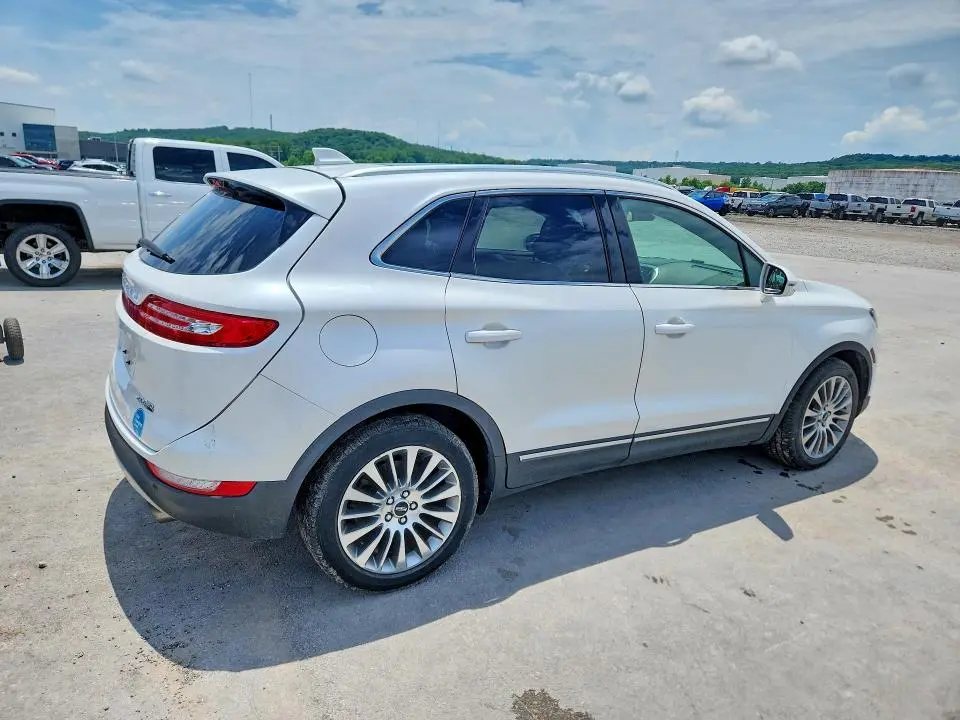 2015 LINCOLN MKC   