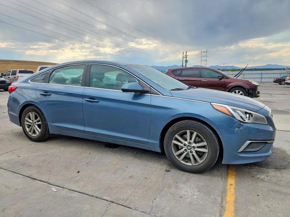 2017 HYUNDAI SONATA SE  