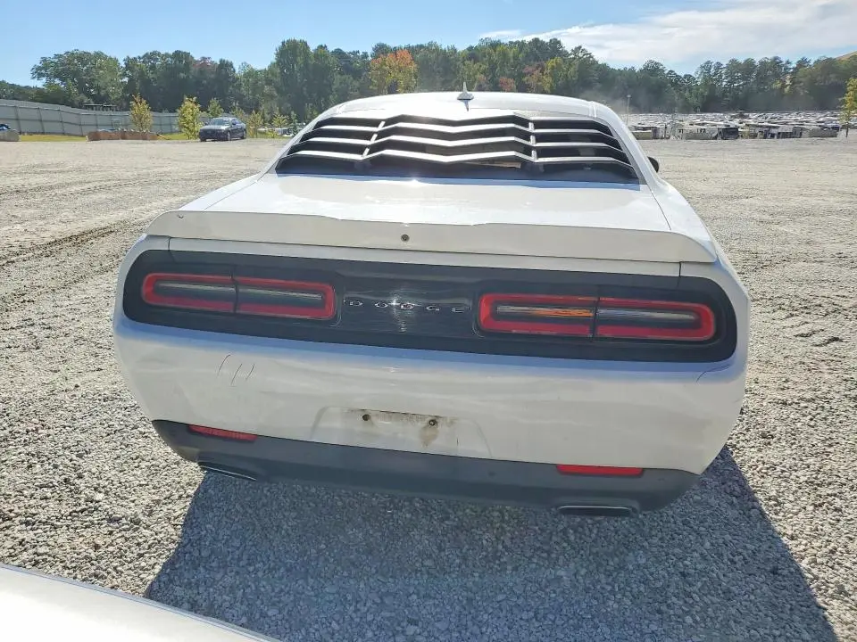 2018 DODGE CHALLENGER SXT  