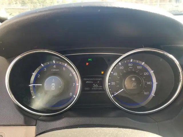 2011 HYUNDAI SONATA SE  