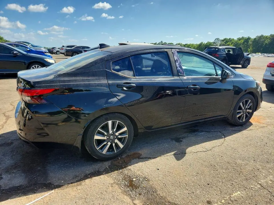 2020 NISSAN VERSA SV  