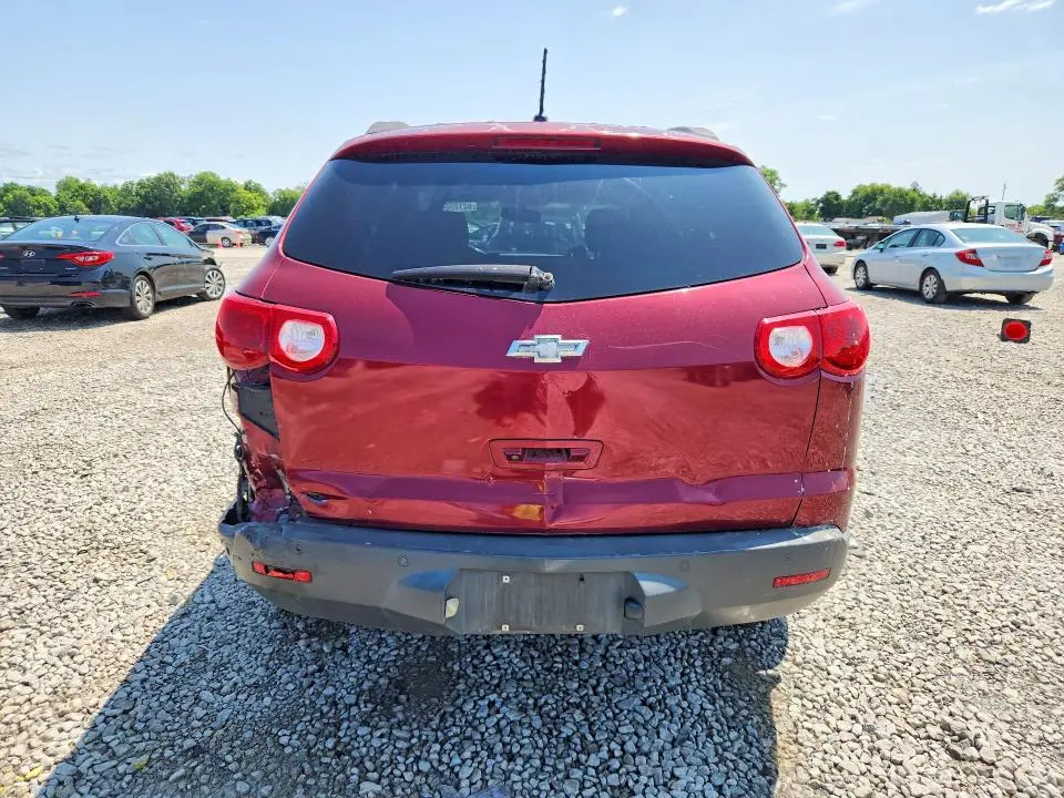 2010 CHEVROLET TRAVERSE LT  