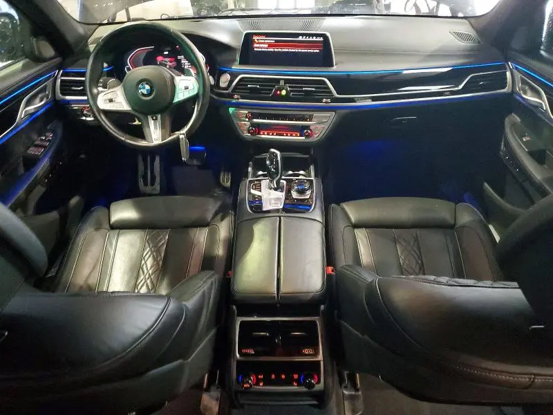 2022 BMW 750 XI  