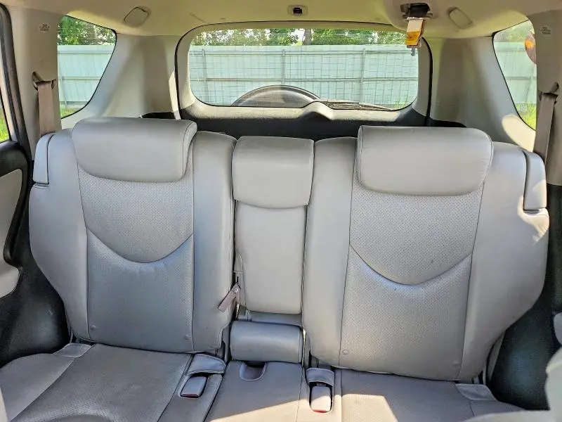 2010 TOYOTA RAV4 LIMITED  
