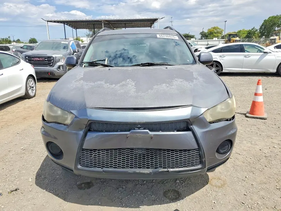 2011 MITSUBISHI OUTLANDER ES  