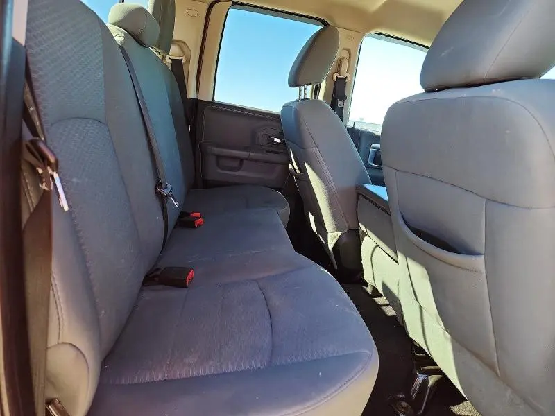 2013 RAM 1500 SLT  