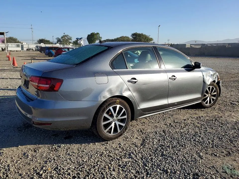 2017 VOLKSWAGEN JETTA SE  