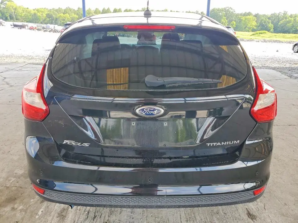2012 FORD FOCUS TITANIUM  