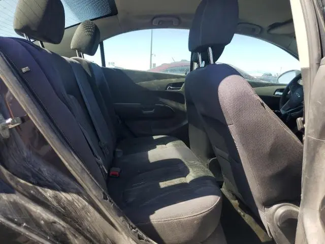 2015 CHEVROLET SONIC LT  