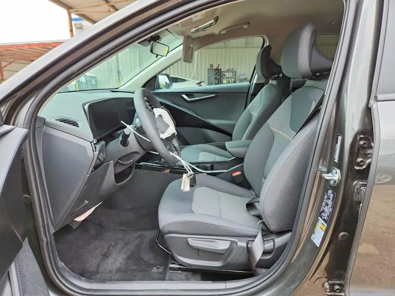2026 KIA NIRO LX  