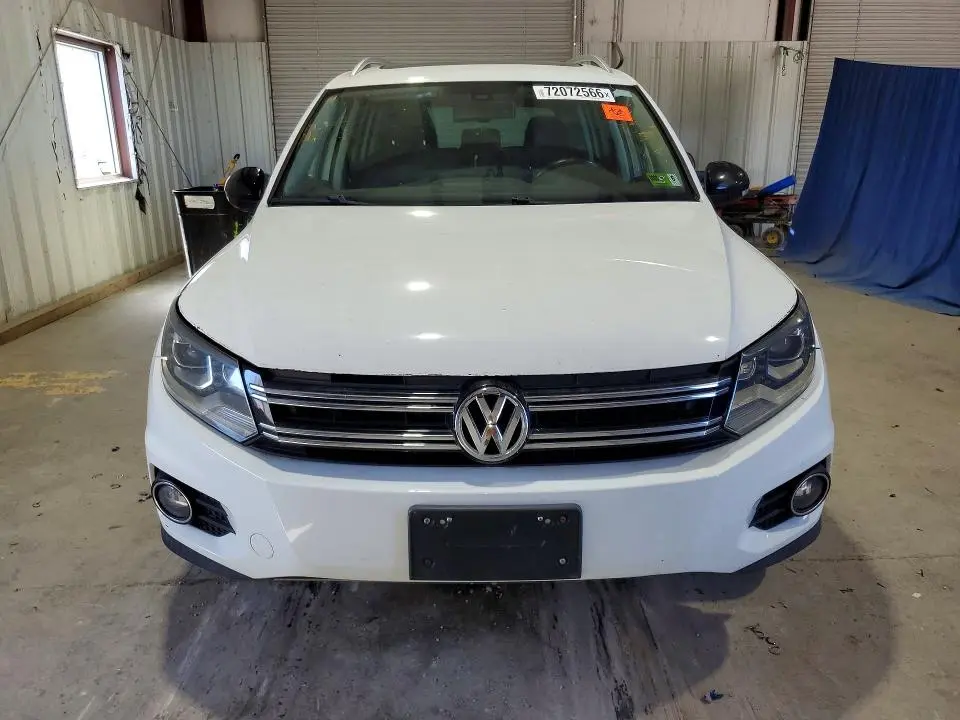 2017 VOLKSWAGEN TIGUAN SPORT  