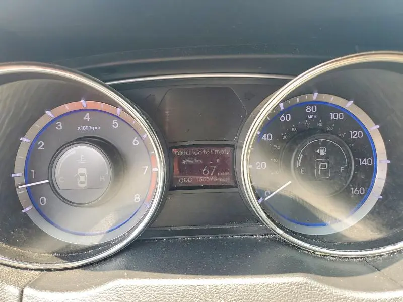 2011 HYUNDAI SONATA SE  