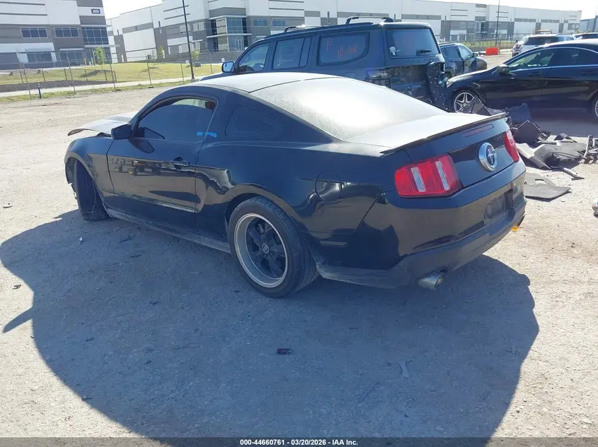 2012 FORD MUSTANG V6