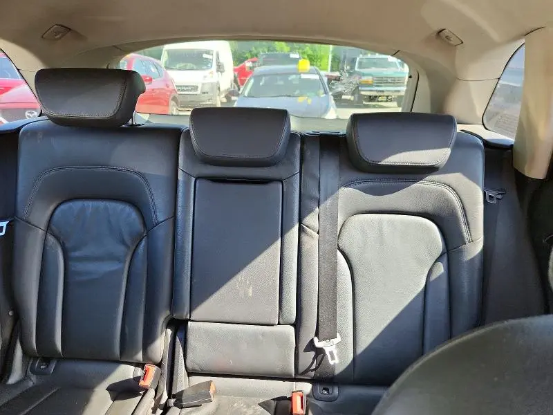 2010 AUDI Q5 PREMIUM  