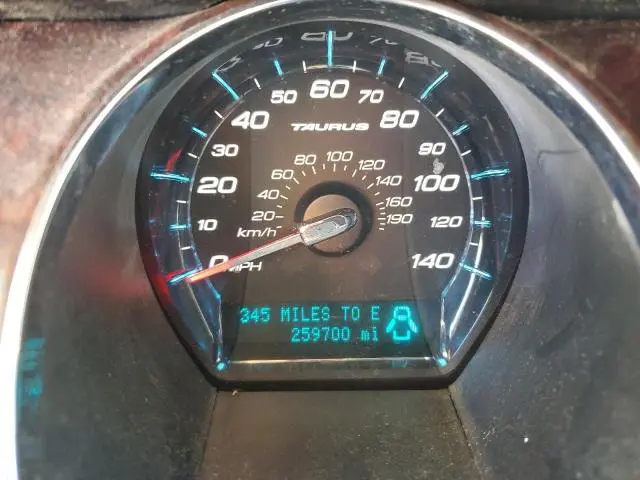 2010 FORD TAURUS LIMITED  