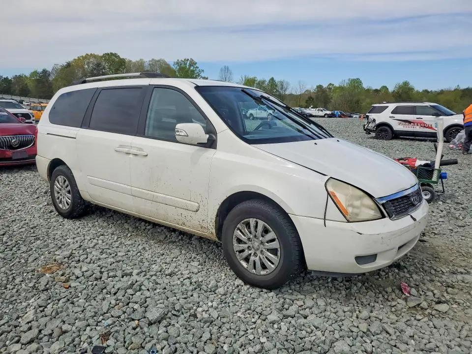 2011 KIA SEDONA LX  