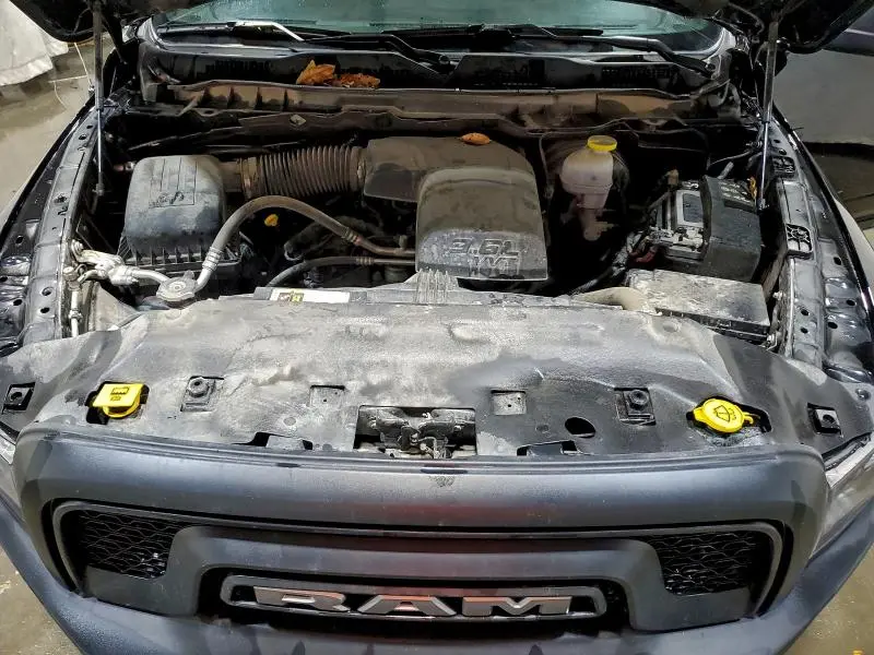 2024 RAM 1500 CLASSIC SLT  