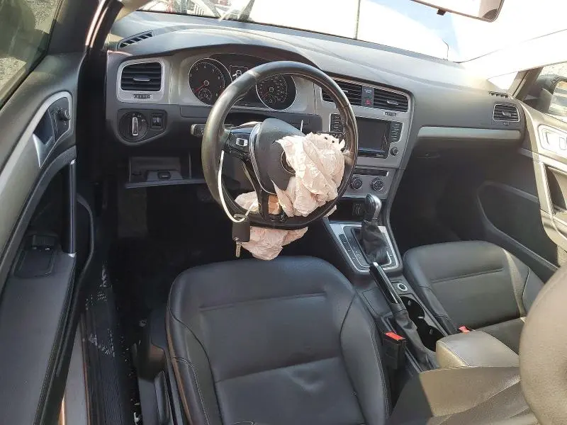 2015 VOLKSWAGEN GOLF   