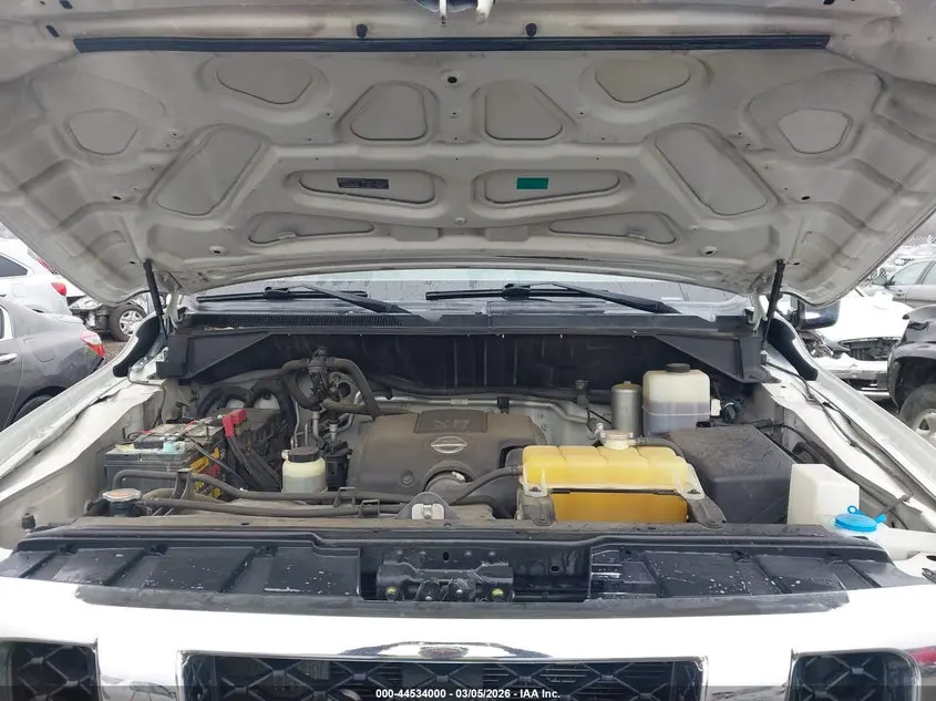 2014 NISSAN NV PASSENGER NV3500 HD SV V8